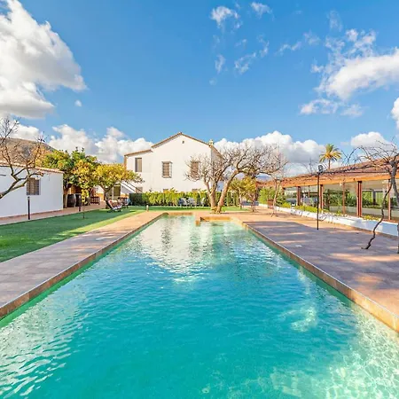 Holiday home Dona Adela Berja