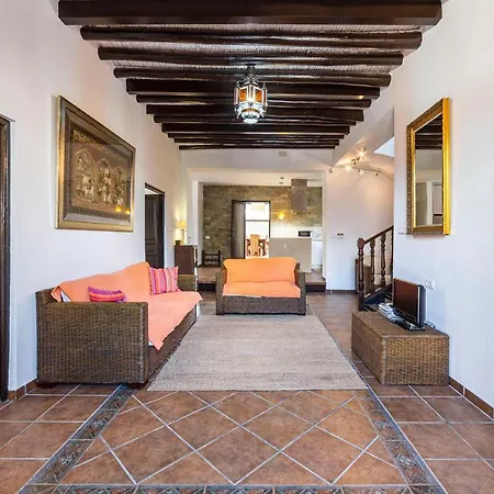 Dona Adela Holiday home Berja